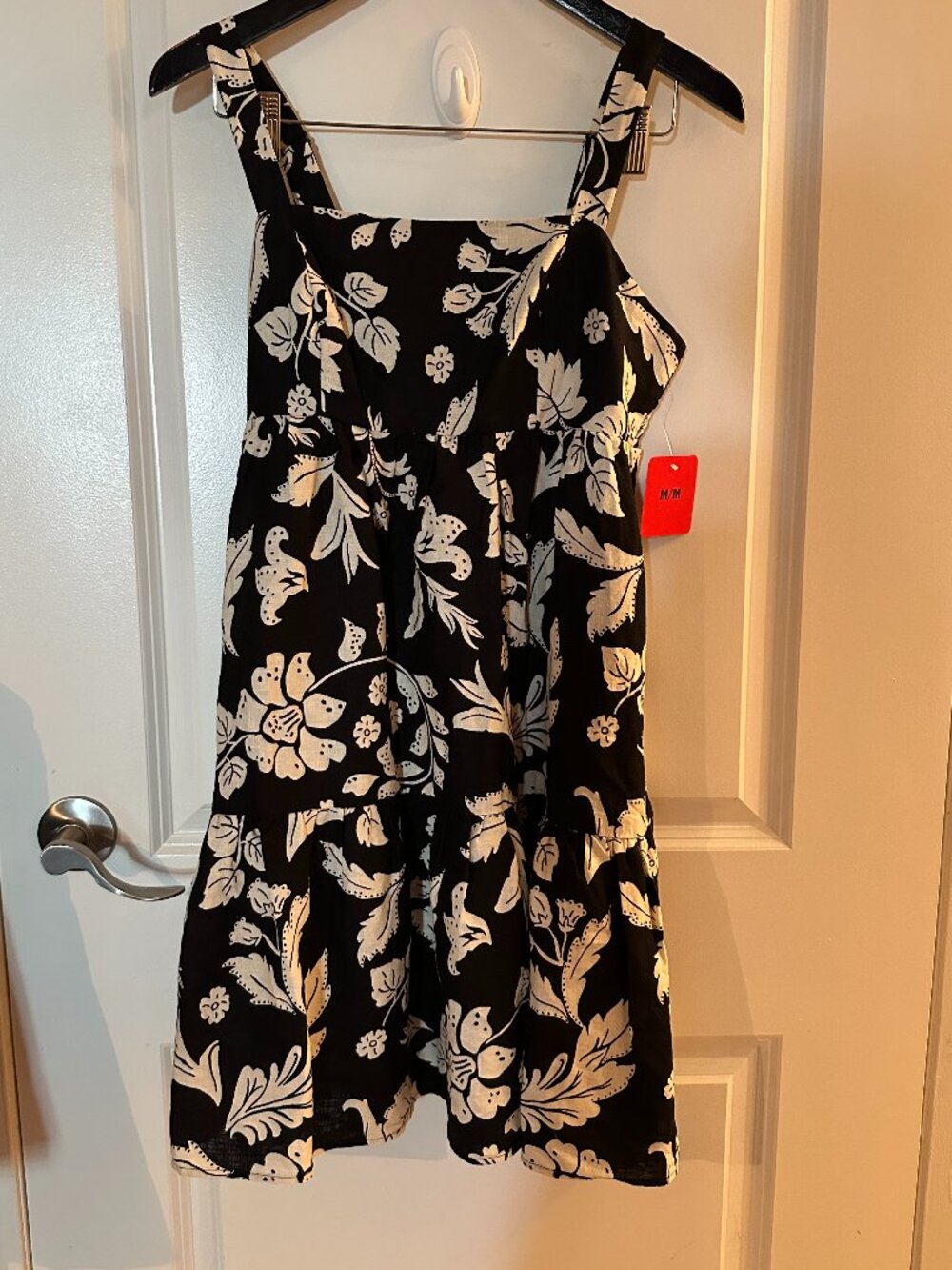 Dalia Women's Summer Dress Size M NWT